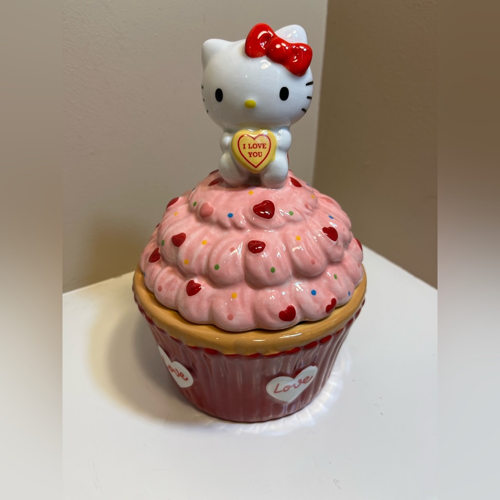Hello Kitty Cupcake Figurine Covered Candy Dish
